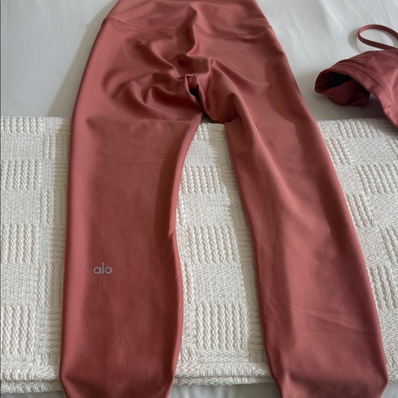 ALO Yoga Dusty Rose Seamless Leggings - XS - Picture 5 of 5